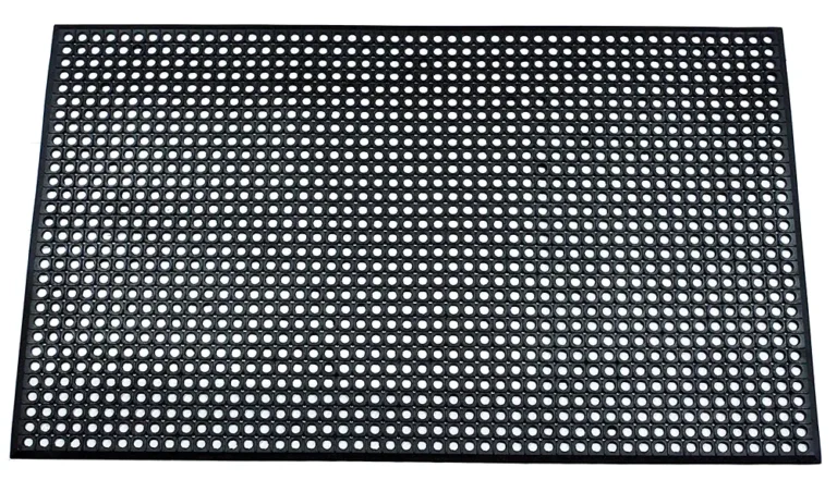 Estrado de borracha antiderrapante industrial 1500x900 mm com furos de drenagem
